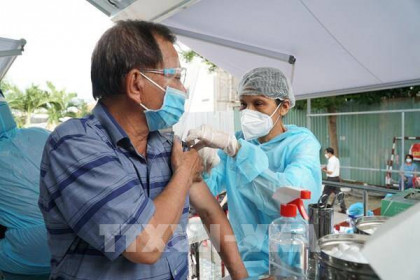 Gần 3,4 triệu người ở Tp Hồ Chí Minh được tiêm vaccine COVID-19 an toàn