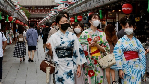 Ca nhiễm mới tăng nhanh, chuyên gia cảnh báo 'thảm họa' COVID-19 tại Nhật Bản
