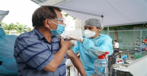 Covid-19 ở Việt Nam sáng 15/8: Hơn 13,7 triệu liều vaccine đã tiêm chủng, Hà Nội lường tình huống 40.000 ca mắc
