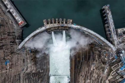 Vì sao Trung Quốc muốn đóng cửa hàng chục ngàn nhà máy thủy điện?