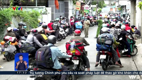 Người dân lao động tại TP Hồ Chí Minh lại ùn ùn đổ về quê