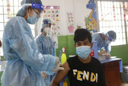 Campuchia quyết đạt miễn dịch cộng đồng vào cuối năm, ca nhiễm Covid-19 tại Thái Lan hạ nhiệt