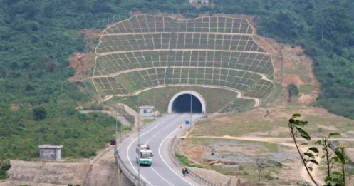 Hơn 96 triệu USD mở rộng một số cầu, hầm trên tuyến QL1A