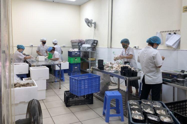 Doanh nghiệp sản xuất nấm ăn vượt khó trong đại dịch