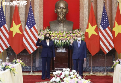Chủ tịch nước Nguyễn Xuân Phúc mời Tổng thống Mỹ Joe Biden thăm Việt Nam