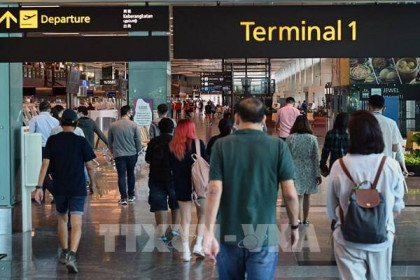 Vì sao ngành hàng không và du lịch Singapore chưa thể sớm phục hồi?