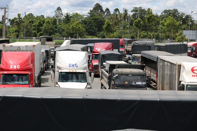 Cần Thơ kiến nghị Thủ tướng giữ nguyên biện pháp chống dịch trong vận chuyển hàng hoá