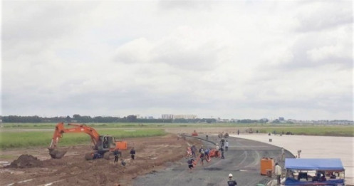Dự án hơn 2.000 tỷ đồng nâng cấp đường lăn sân bay Tân Sơn Nhất đang triển khai ra sao?