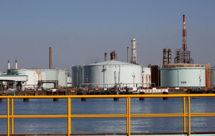 API: Tồn trữ dầu thô của Mỹ giảm 4 triệu thùng trong tuần trước