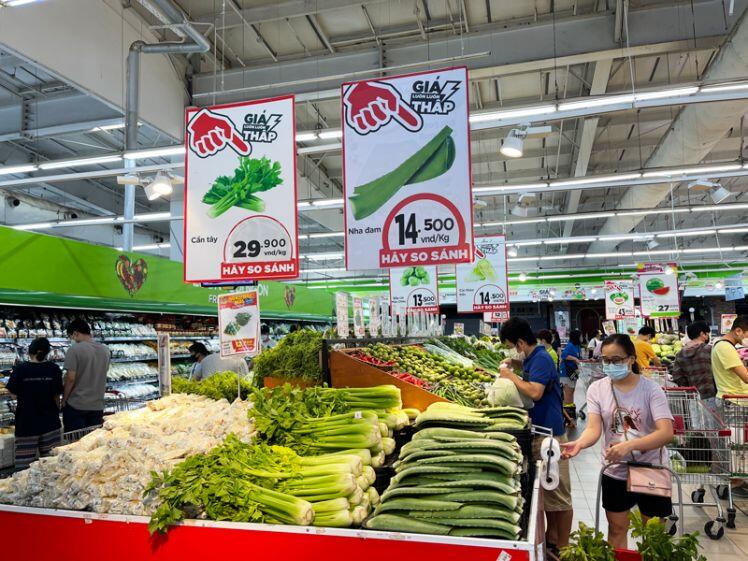 Hà Nội: Ngày đầu nghỉ lễ 2/9, siêu thị vắng người mua sắm