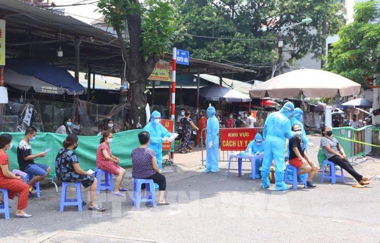 Phong tỏa tạm thời chợ Bách Khoa (Hà Nội)