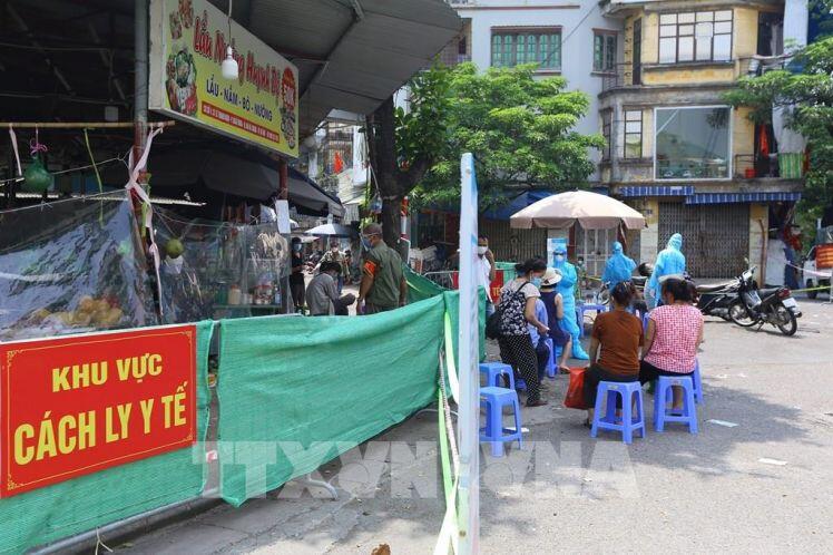 Phong tỏa tạm thời chợ Bách Khoa (Hà Nội)