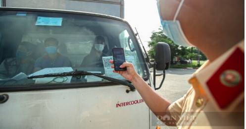 Trưởng phòng cảnh sát giao thông công an Hà Nội thông tin "nóng" về cấp giấy đi đường cho doanh nghiệp
