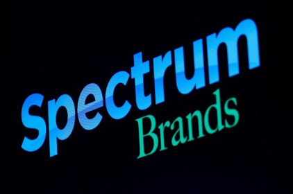 Nhà sản xuất khóa lớn nhất thế giới mua lại Spectrum với giá 4,3 tỷ USD