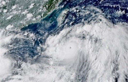 Các cảng biển Trung Quốc lại sắp gián đoạn vì bão Chanthu?