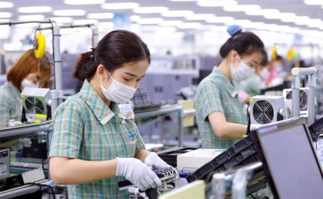 HSBC: Việt Nam càng tiêm chủng nhanh chóng, càng sớm mở cửa