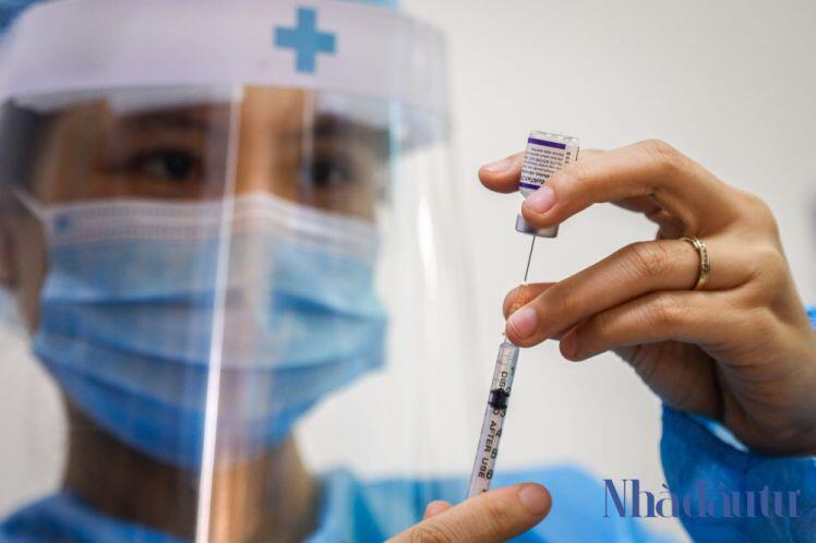 Tiêm vaccine COVID-19 cho hơn 1.000 thai phụ ở Hà Nội