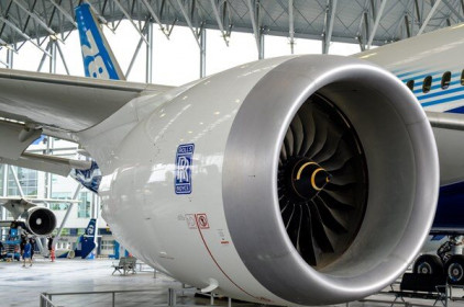 Rolls-Royce bán 23,1% cổ phần trong AirTanker Holdings để giảm nợ