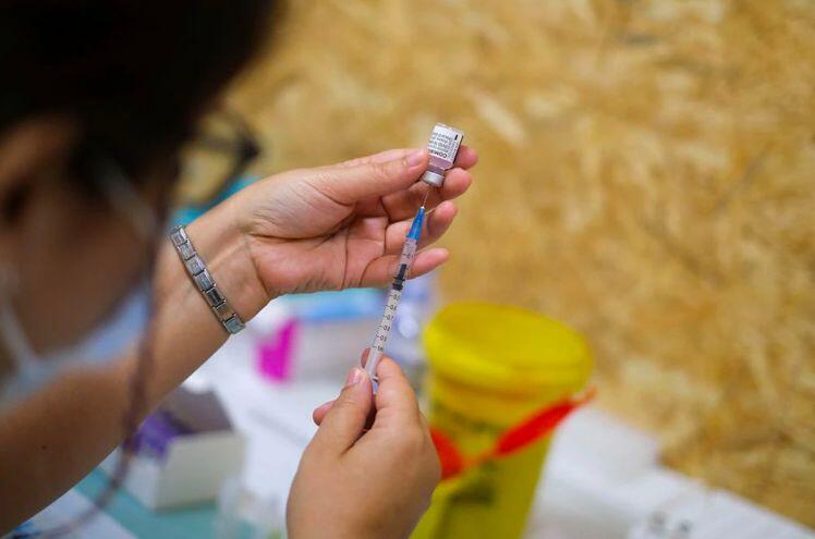 Bồ Đào Nha hoàn thành tiêm vaccine cho 80% dân số