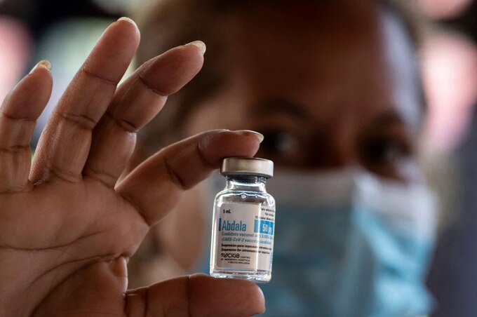 Việt Nam phê duyệt khẩn cấp vaccine của Cuba