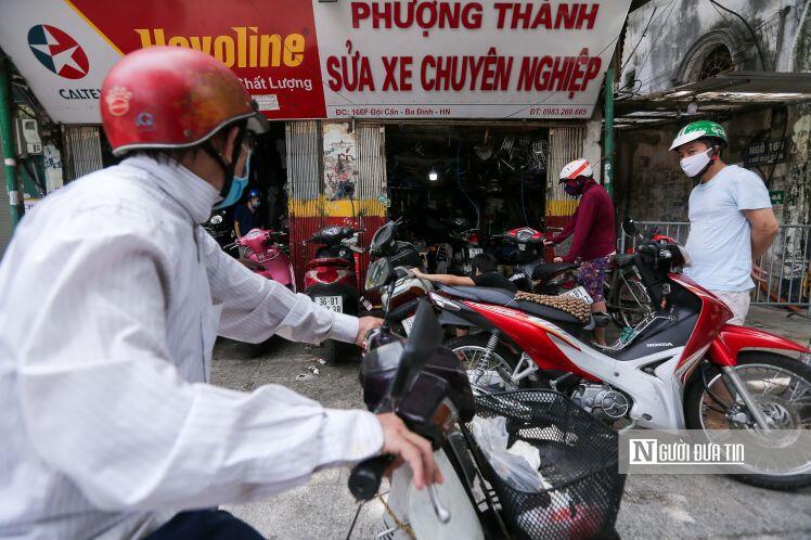 Dịch vụ sửa xe ở Hà Nội quá tải sau khi mở cửa trở lại