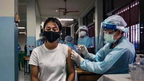 Châu Á đẩy nhanh chiến dịch tiêm chủng