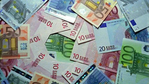 Tỷ giá USD, Euro ngày 23/9: USD biến động mạnh