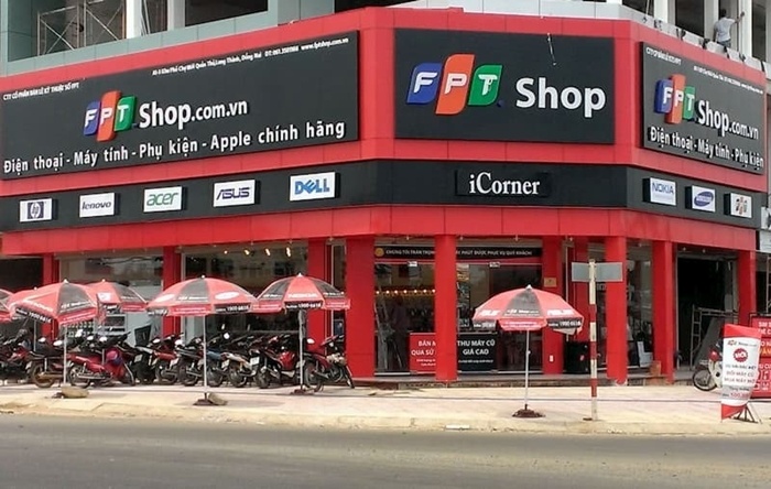 Đánh cắp thông tin khách hàng và loạt lùm xùm của FPT Shop