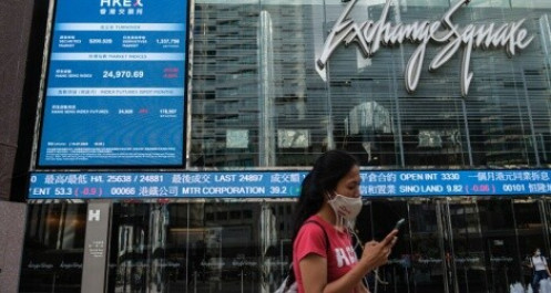 Chứng khoán Hong Kong đóng cửa mất gần 1,5%