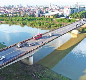 Xem xét đầu tư mở rộng một số cầu trên tuyến cao tốc Hà Nội-Bắc Giang