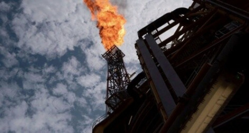 Dự báo giá dầu thế giới vượt mốc 180 USD/thùng