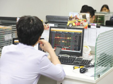 Phát triển thị trường tài chính - tương lai tươi sáng cho thị trường chứng khoán?