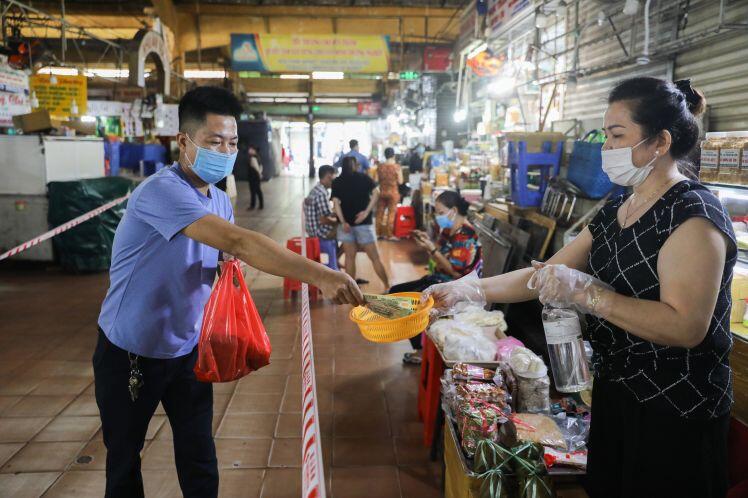 TP HCM sau 10 ngày 'mở cửa'