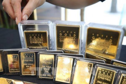 Phiên 11/10, đà tăng của đồng USD gây sức ép lên giá vàng thế giới
