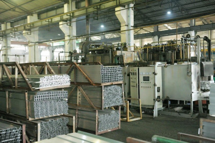 Cổ phiếu cần quan tâm ngày 13/10: NSH, TNG