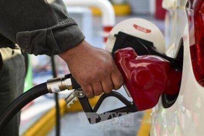 Nhật Bản: Giá xăng chạm mức cao nhất trong bảy năm qua