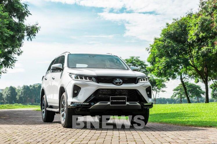 Dịch COVID-19 khiến doanh số bán xe Toyota Việt Nam giảm 53%