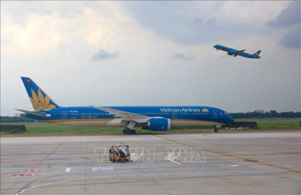 Vietnam Airlines bay trở lại chuyến thương mại đầu tiên từ TPHCM đến Đà Nẵng