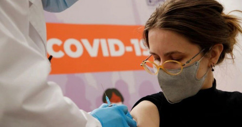 Nga sẽ thử nghiệm vaccine Covid-19 Sputnik V dạng xịt