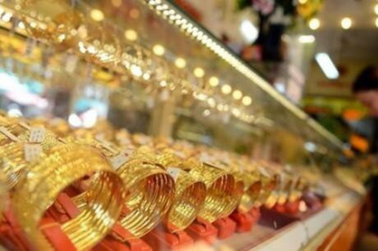Giá vàng vượt xa mốc 58 triệu đồng/lượng, giá vàng thế giới tăng hơn 1%