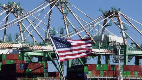 Các "đại gia" Mỹ tăng tốc gỡ nút thắt chuỗi cung ứng toàn cầu