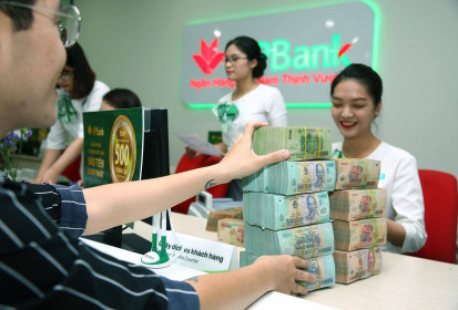 Thận trọng nới lỏng tiền tệ