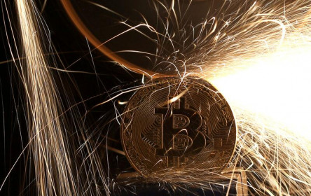 Triển vọng ETF Bitcoin đẩy giá tiền điện tử tăng, có thể đạt 100K USD vào cuối năm