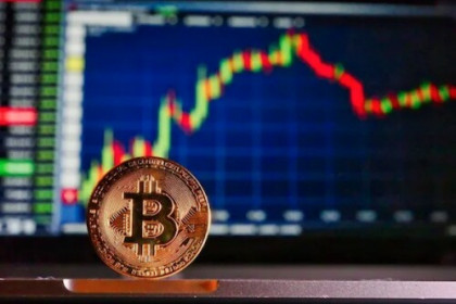 Bitcoin ETF lên sàn, Bitcoin dự báo chạm 65.000 USD/BT