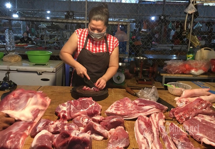 Bộ trưởng Lê Minh Hoan: Giá lợn giảm do cung cầu, không nên vội hoảng hốt