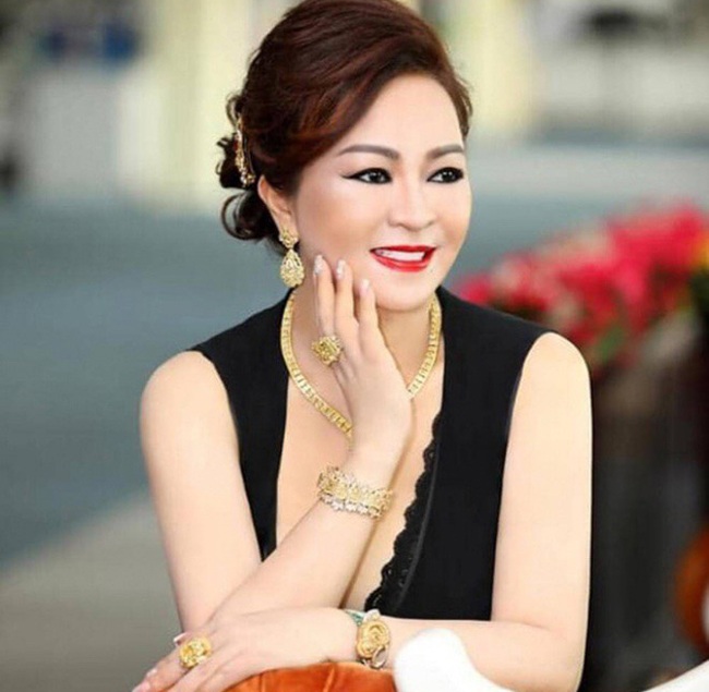 CEO Phương Hằng có khối tài sản thế nào mà phải thế chấp ngân hàng vay 300 tỷ?