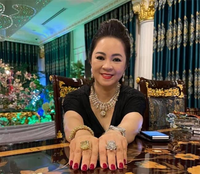CEO Phương Hằng có khối tài sản thế nào mà phải thế chấp ngân hàng vay 300 tỷ?