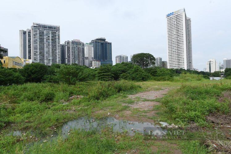 Hà Nội liên tiếp điều chỉnh quy hoạch "nâng tầng" cho 2 ô đất bỏ hoang nhiều năm