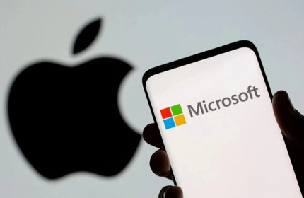 Microsoft suýt ‘soán ngôi’ Apple trở thành công ty có giá trị vốn hóa lớn nhất thế giới