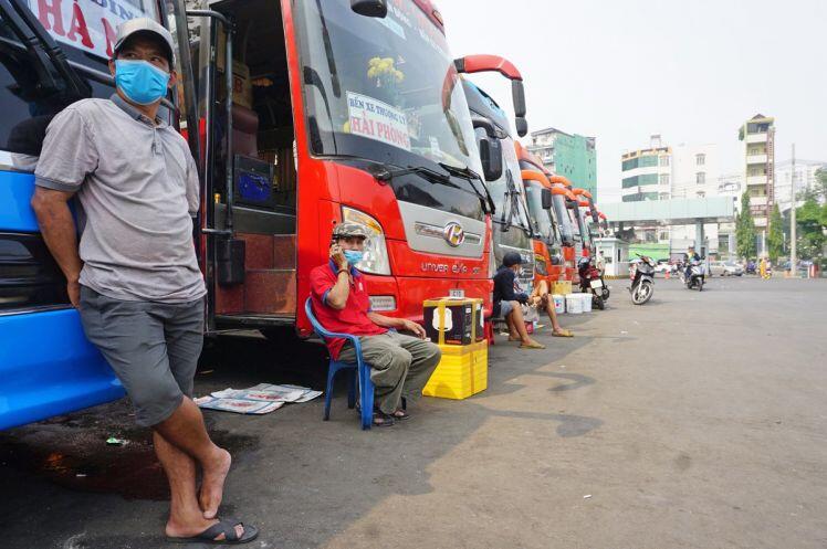 "Liên hoàn cước" giá xăng, doanh nghiệp vận tải "lãnh đủ”